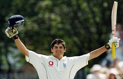 तेंदुलकर से बराबरी पर बोले एलिस्टर कुक- अभी काफी लंबा सफर तय करना है