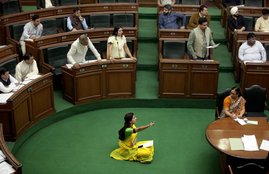 alka lamba, aap mla alka lamba, aap alka lamba, gopal rai, alka lamba comments, alka lamba gopal rai comments, anti corruption branch, premium bus scheme service, alka lamba suspends, Arvind kejriwal, Premium Bus Service, Satyendar jain, Delhi Scam, delhi news, india news