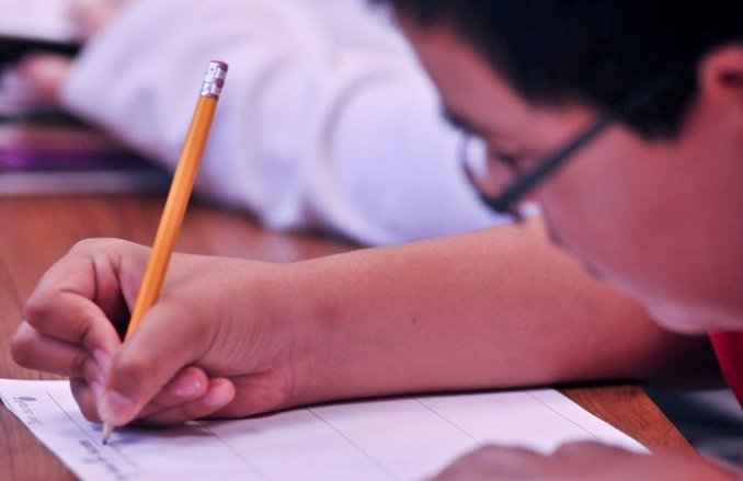 गुजरात बोर्ड के स्टूडेंट ने खुद चेक किया अपना पेपर, दिए 100 में 100 मार्क्स