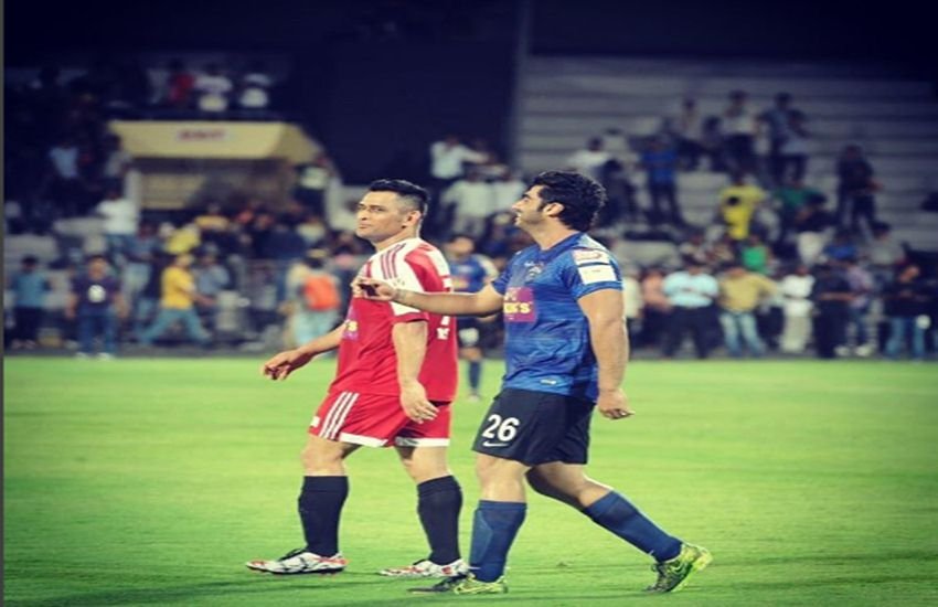 Virat Kohli, Virat Kohli football team, actors vs cricketers, cricketers actors football match, Celebrity Clasico 2016, All Stars FC, All Heart FC, Sports News, Sports