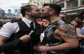 Gay, gay people, Gay Couple, Gay policemen, Gay festival, London Pride parade, London Gay, British gay couple