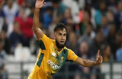 सबसे जल्दी 100 वनडे विकेट लेने वाले दक्षिण अफ्रीकी गेंदबाज बने ताहिर, विंडीज को हराया