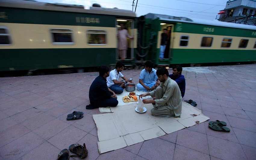 IRCTC, IRCTC News, IRCTC New Rule, Indian Railways, Indian Railways new rule, IRCTC rule 2016, Indian rail, Railway Reservations rules, irctc new rules, IRCTC waiting ticket, online waiting ticket, online ticket booking, Railway reservation rules, Tatkal ticket, tatkal ticket refund, IRCTC website, India News, Jansatta