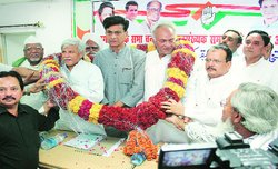 उत्तर प्रदेश कांग्रेस में हो सकता है बड़ा बदलाव, गुलाम नबी आजाद ने दिए फेरबदल के संकेत