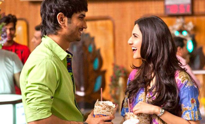 फिल्म के फर्स्ट लुक और पहले पोस्टर में भी वे एक दूसरे को किस करते दिखे थे। फिल्म के फर्स्ट लुक और पहले पोस्टर में भी वे एक दूसरे को किस करते दिखे थे।