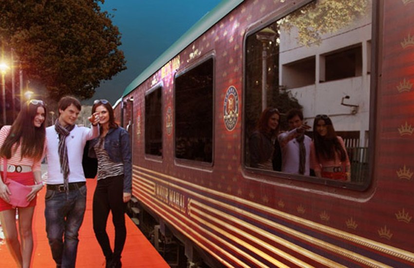 Indian Railway, IRCTC, IRCTC train coach booking, train, commuters, suresh prabhu, online ticket booking, online train coach booking, indian railways booking