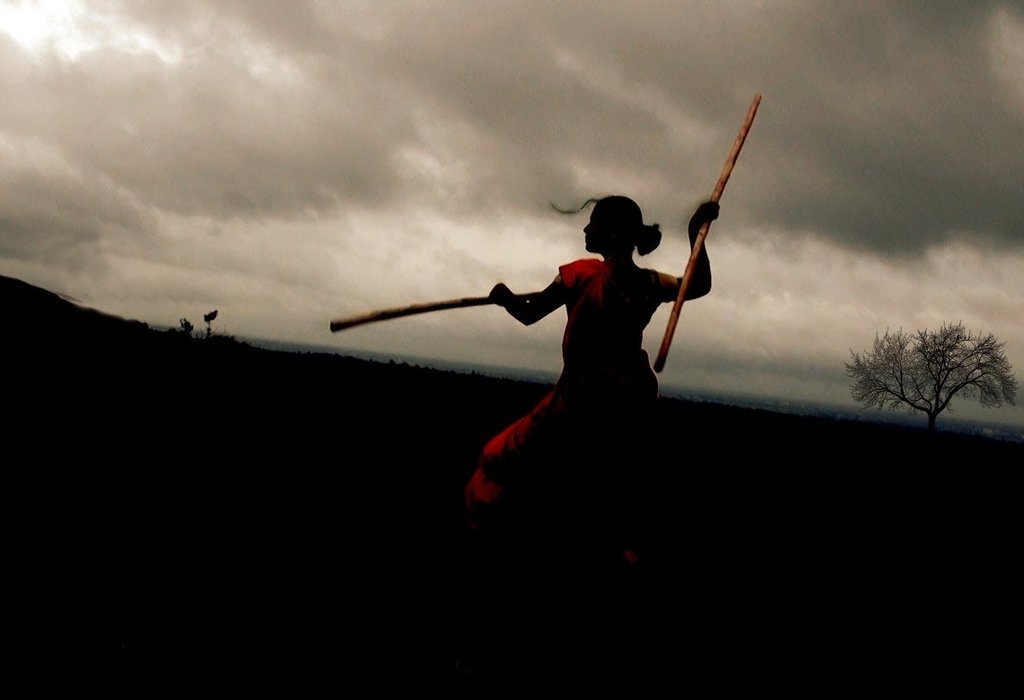meenakshi amma, fighting teacher, indian marshal art, kalaripayattu, trending videos, facebook trending videos, shocking videos, whatsapp videos