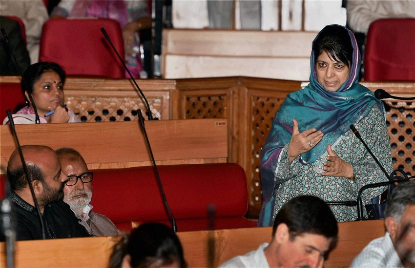 Sainik Colony, Sainik Colony kashmir, Sainik Colony News, Mehbooba Mufti vs Omar Abdullah, Mehbooba Mufti Latest news, Omar Abdullah Latest news, J&K Assembly