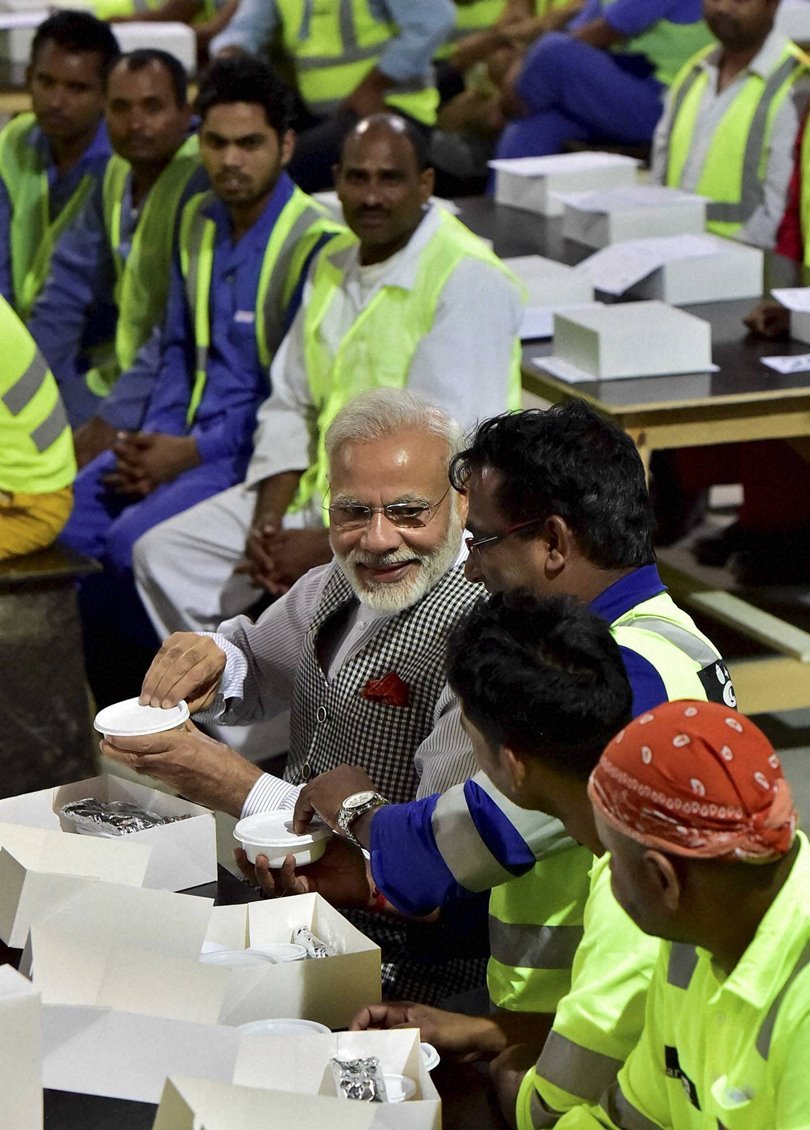 Narendra Modi in Doha, Narendra Modi Latest news, Modi meal with workers, Modi Doha News, Modi Meal Workers, Narendra Modi in Qatar