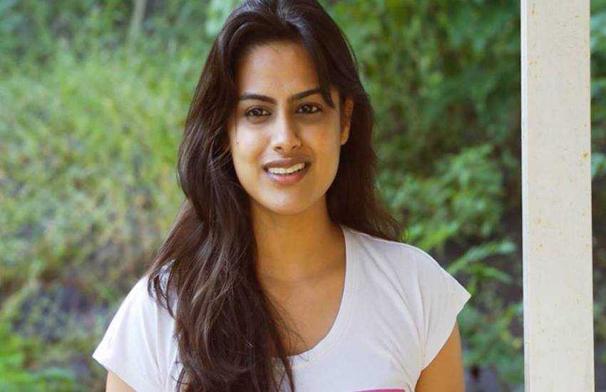 Neha mahajan, Neha Mahajan Nude, Neha mahajan Sex Scene, Chaayam Poosiya Veedu, The Painted House, Malayalam Films, Banned Films, Nude Scenes, Explicit Sex scenes, CBFC