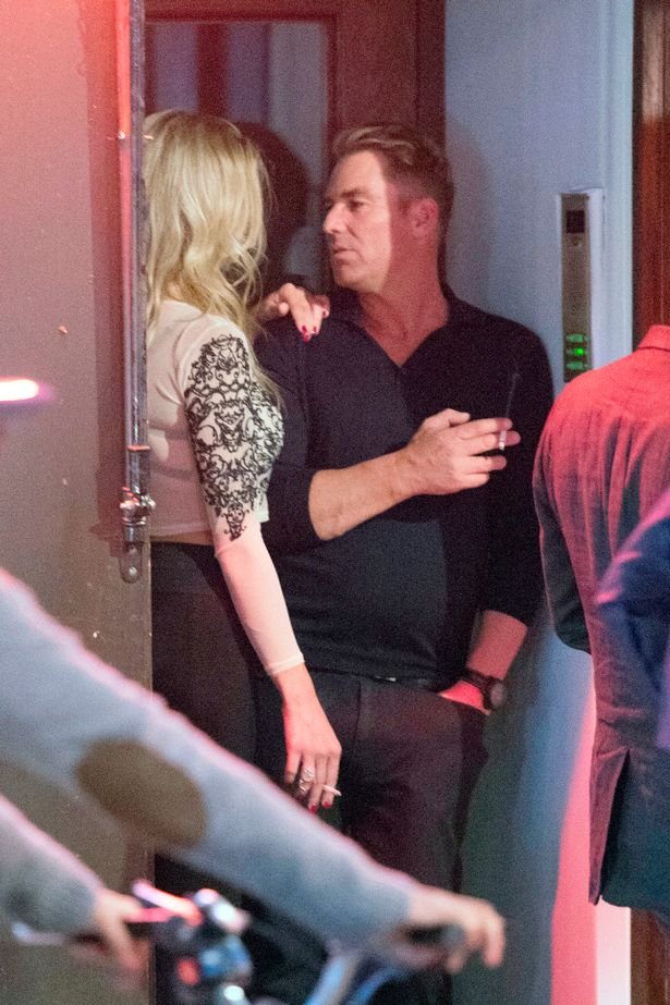 Shane Warne, Elizabeth Hurley, Shane Warne kissing, Katia Gunal, Shane Warne son, Australian cricketer, cricket news