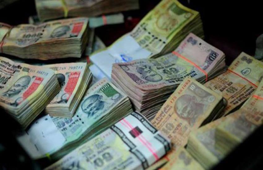 7th pay commission, 7th pay commission latest news in hindi, seventh pay Commission, latest news on 7th pay commission, 7th pay commission report, 7th pay commission pay scale, pay commission, pay commission news, Govt employees, 7th Pay Commission cabinet, 7th Pay Commission salary calculations, Monthly salary of govt employees, central government employees, salary hike, india News