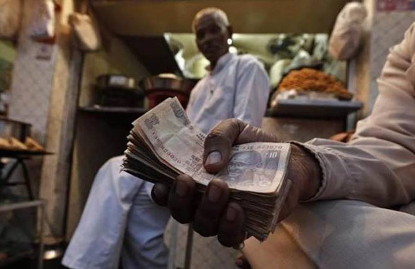 7th pay commission, seventh pay commission, 7th pay commission salary hike, pay commission hike, pay commission salary, 7th pay commission latest news in hindi, 7th pay commission report, 7th pay commission pay hike, 7th pay commission minimum salary hike, salary hike in 7th pay commission, 7th pay commission live news, 7th pay approved, 7th pay salary hike, india News, latest news