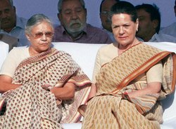 पंजाब में चुनाव से पहले ही कांग्रेस को खानी पड़ी मुंह की, विपक्ष के दबाव में बदलना पड़ा प्रभारी
