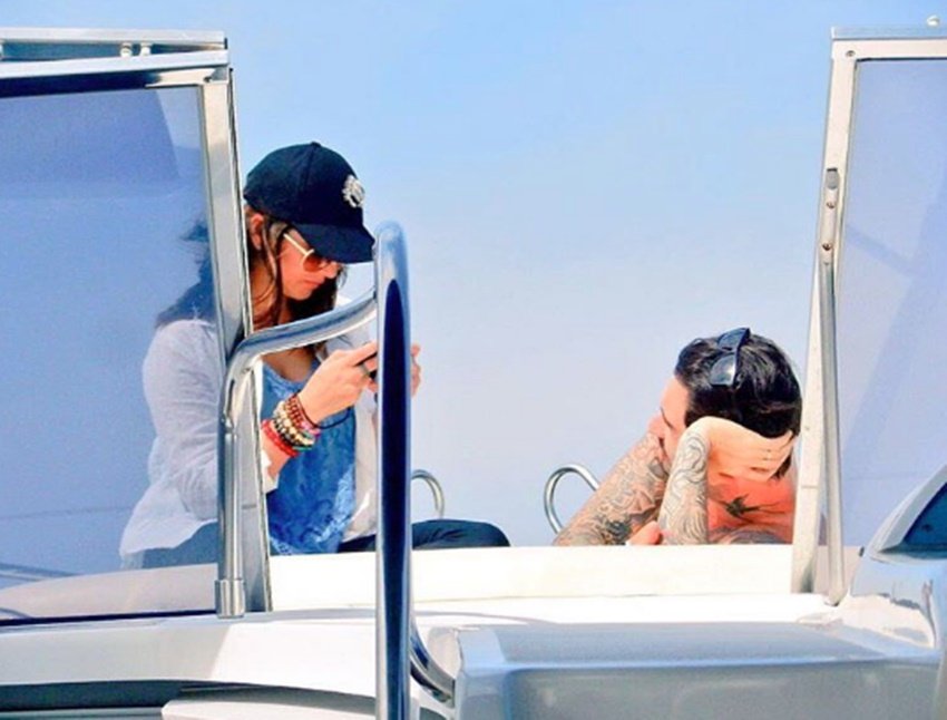 sunny leone pics, sunny leone, sunny leone news in hindi, sunny leone holiday pics, sunny leone Instagram, sunny leone Italy pics, sunny leone rome pics, sunny leone husband, daniel weber, sunny leone daniel weber holiday pics, sunny leone latest pics, sunny leone photos, sunny leone hot pics, sunny leone bikni pics, sunny leone holiday pictures, sunny leone Twitter, sunny leone movie, Entertainment News, Jansatta