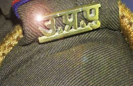 BJP, BJP leader, Uttar pradesh BJP leader, Gambler, BJP Leader beaten by police, Uttar pradesh police, Uttar pradesh news, Lucknow news, Hindi news