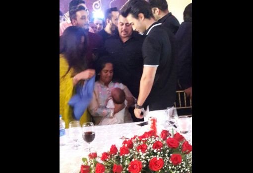 Baba Siddique Iftar party,Baba Siddique,Baba Siddique Iftar party 2016,Salman Khan and Shahrukh Khan together at Baba Siddique Iftar party,Salman Khan and Shahrukh Khan,Salman Khan and Shahrukh Khan at Baba Siddique Iftar party,Baba Siddique Iftar party