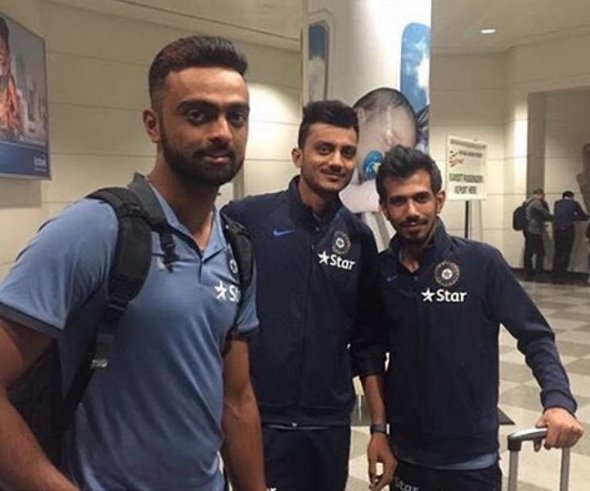MS Dhoni, Dhoni selfie dinner,Zimbabwe vs India