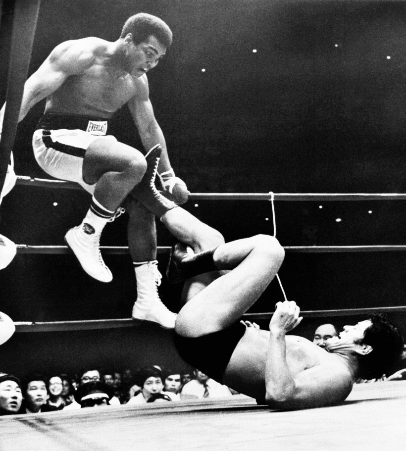Muhammad ALi, boxing, boxing muhammad ali, boxer Muhammad Ali, Muhammad Ali news, Muhammad Ali sports, Muhammad Ali die, Muhammad Ali death, Muhammad Ali fight, Muhammad Ali boxer, Muhammad Ali boxing, Muhammad Ali records, Muhammad Ali career, Muhammad Ali health, muhammad ali knockouts, muhammad ali best knockouts, Muhammad Ali news, muhammad ali rare pics, muhammad ali photos, muhammad ali pics, Boxing legend , Boxing legend Muhammad ALi, Ali death, Muhammad Ali pictures