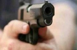 बसपा नेता लालजी वर्मा के बेटे ने खुद को गोली मार की आत्महत्या