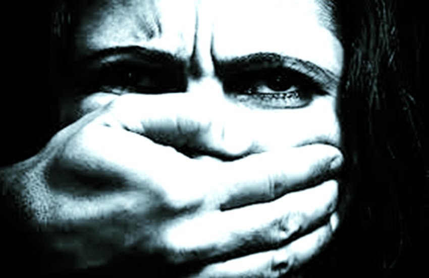 jansatta ravivari, maneesha singh, article, women harassment, disrespect, rape, teasing