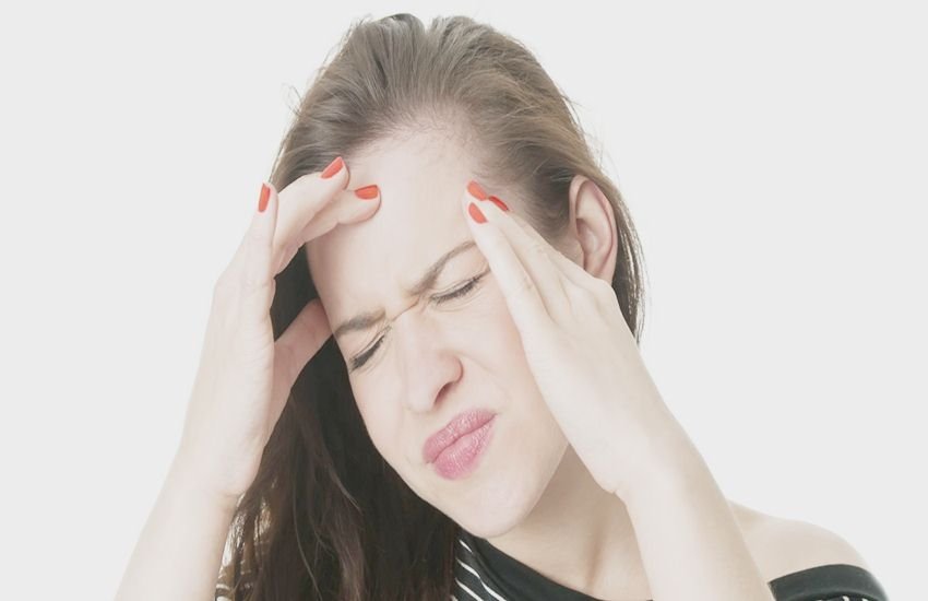 माइग्रेन से बचना है तो शरीर में न हो दें इन चीजों की कमी माइग्रेन से बचना है तो शरीर में न हो दें इन चीजों की कमी