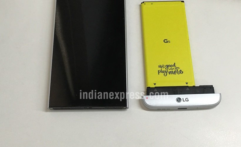 LG G5, lg g5 specs, lg g5 price, lg g5 price in India, lg g5 mobile price in india, lg g5 camera, lg g5 display, lg g5 performance, lg g5 mobile specification, lg g5 features, lg g5 modular smartphone, lg smartphone, lg modular smartphone, lg g5 vs galaxy s7, lg g5 vs htc 10, lg g5 vs galaxy s7 edge vs htc 10, LG G5 India, lg g5 launch date, lg g5 sale, lg g5 flipkart, lg g5 review, lg g5 pics, lg g5 photos, lg g5 pictures, Smartphone News, Technology News