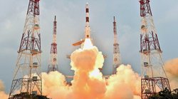 ISRO: उपग्रहों के प्रक्षेपण पर राष्ट्रपति, प्रधानमंत्री समेत कई मंत्रियों ने दी बधाई