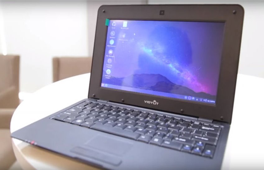 laptop favorite gadget, smartphone, phone, tablet, survey