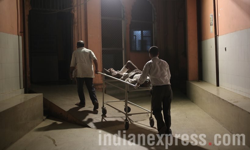 mathura clashes, clashes mathura, mathura protest, mathura news, mathura pictures, mathura clashes pictures, mathura clashes live, mathura live news, mathura clashes news, india news, latest news