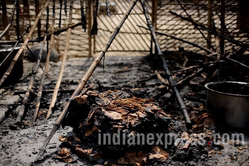 mathura clashes, clashes mathura, mathura protest, mathura news, mathura pictures, mathura clashes pictures, mathura clashes live, mathura live news, mathura clashes news, india news, latest news