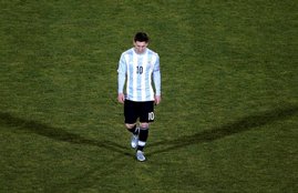 messi, pil, football, tax stealing, jail, punishment, imprisonment, sports news