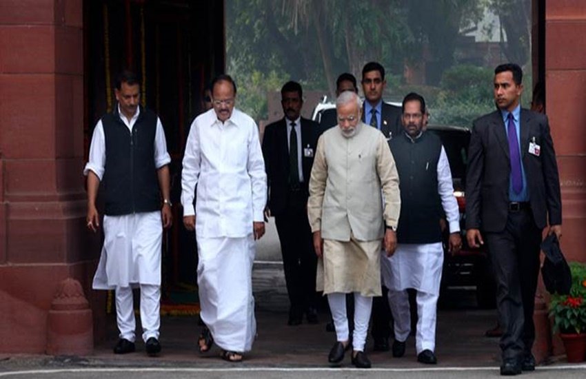 Labour Ministry, Highly-skilled in IT expemt for cabinet law, model law fro shops and malls, India news, Latest news,Cabinet clears law, model law for shops and malls, shops and malls can stay open 24x7, Women employes, The Model Shops and Establishment (Regulation of Employment and Condition of Services) Bill 2016,