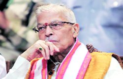 VIDEO: फीता काटने के लिए नहीं मिली कैंची तो उखड़ गए मुरली मनोहर जोशी