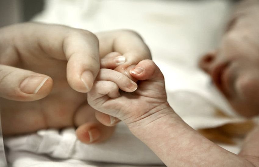 baby dies, treatment, uttar pradesh