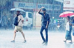 NCR छोड़कर पूरे उत्तर भारत में प्री मॉनसून बारिश होने से सुहावना हुआ मौसम, कश्मीर में 2 लोगों की मौत