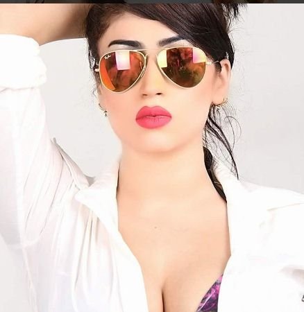 Bigg Boss-10 में नजर आ सकतीं कोहली को अनुष्का से दूर होने की सलाह देने वाली मॉडल कंदील