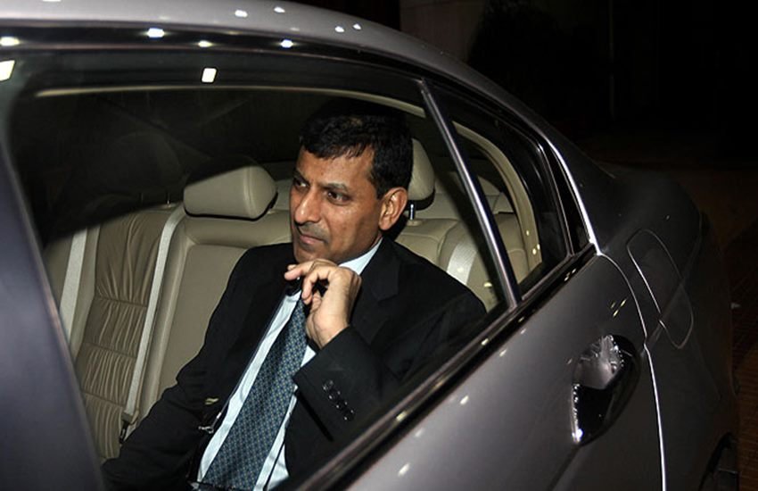 raghuram rajan, Top Controversial Appointments, chetan chauhan, Modi Government's Top Controversial Appointments, Smriti Irani, HRD ministry, Narendra Modi, Amartya Sen, Anil Kakodkar, RSS, Hindutva, Gajendra Chauhan, baldev sharma, y sudarshan rao, girish chandra tripathi, pahlaj nihalani, NIFT, RBI governor, ICCR, ICHR