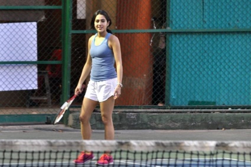 saif ali khan, sara ali khan, sara ali khan tennis, ibrahim ali khan, saif ali khan daughter, saif ali khan son, saif ali khan sara pics, sara ali khan pics, sara ali khan latest pics, sara ali khan pictures, sara ali khan tennis pics, sara ali khan ibrahim ali khan new pictures, saif ali khan sara ali khan pics, saif sara ibrahim tennis pics, sara ali khan ibrahim pics, Entertainment News, Bollywood, Jansatta