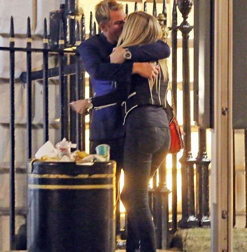 Shane Warne, Elizabeth Hurley, Shane Warne kissing, Katia Gunal, Shane Warne son, Australian cricketer, cricket news