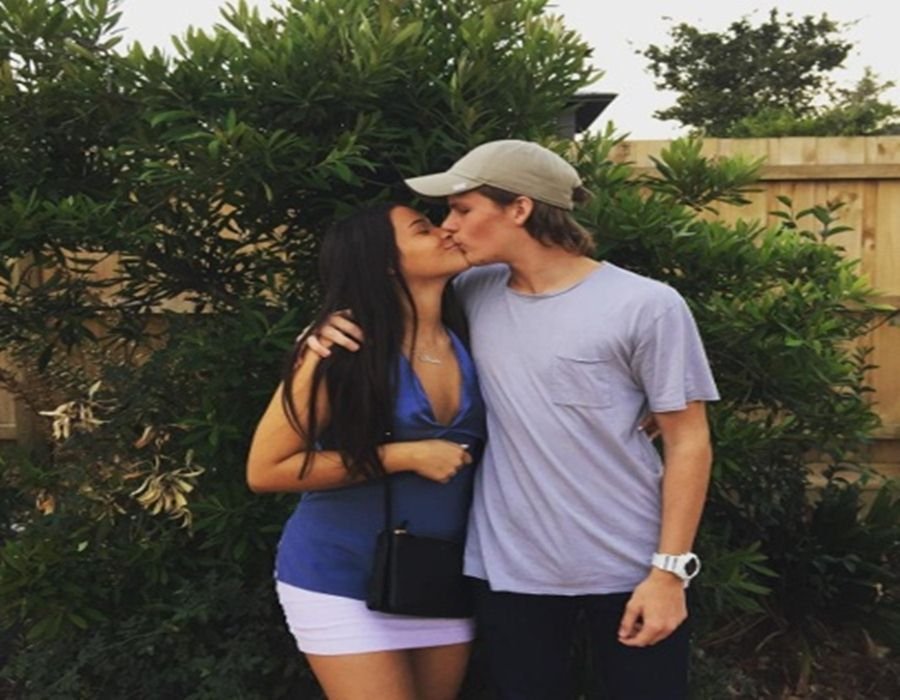 Shane Warne, Elizabeth Hurley, Shane Warne kissing, Katia Gunal, Shane Warne son, Australian cricketer, cricket news