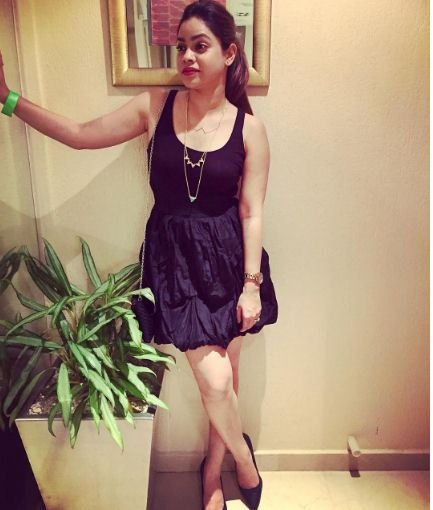 Sumona Chakravarti, marriage, Samrat Mukherjee, comedy nights with kapil, bollywood, kapil on screen wife, Sumona life, Sumon birth place, sumona show, sumona filmography