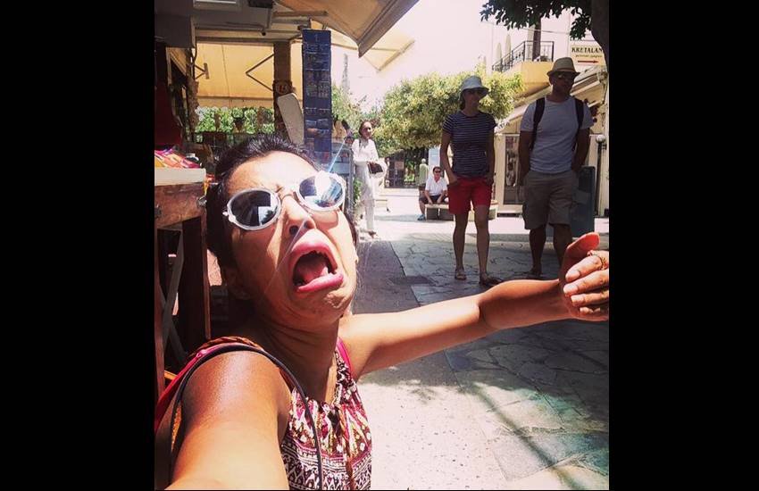 Huma Mobin, Arsalaan Sever Butt, couple, honeymoon, pakistani couple, pakistani wife, honeymoon to Greece, Greece Embassy, visa, trip, honeymoon without husband, honeymoon pictures,