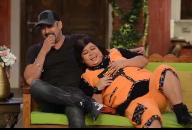 अपनी फिल्म 'सुल्तान' की प्रमोशन के लिए कॉमेडी नाइट्स लाइव के मंच पर पहुंचे सलमान