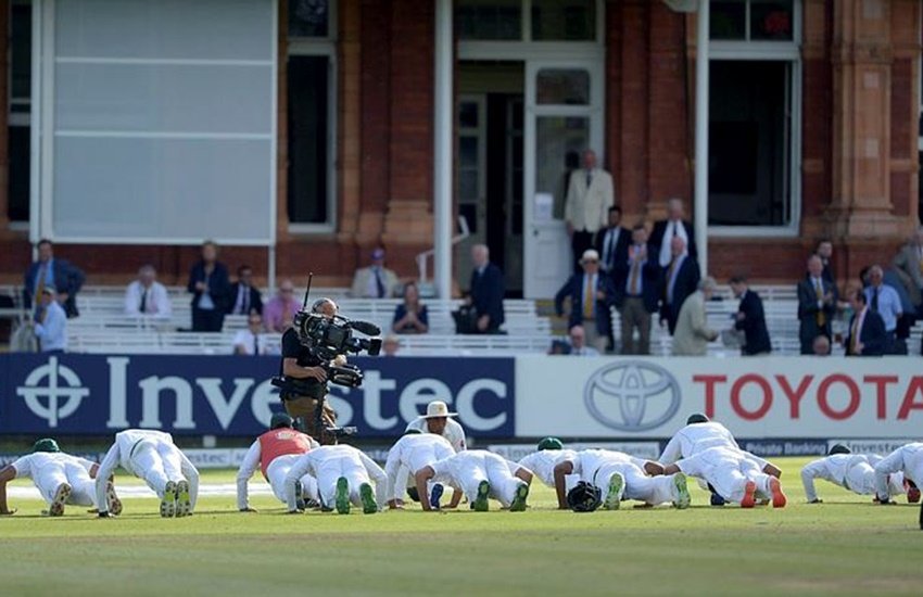 England vs Pakistan, Eng vs Pak, Pak vs Eng, Pakistan win, Pakistan push up, Pakistan celebration, Pakistan cricket, Cricket Pakistan, sports news, sports, cricket news, Cricket, Photos, Pics, Pictures