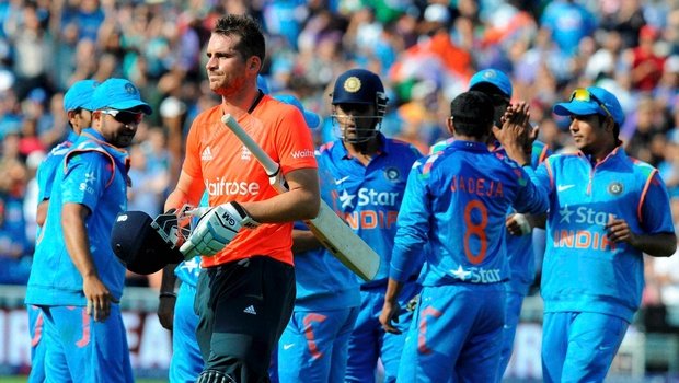 15 जनवरी से दोनों देशों के बीच 3 वनडे मौचों की सीरीज शुरू होगी। 15 जनवरी से दोनों देशों के बीच 3 वनडे मौचों की सीरीज शुरू होगी।