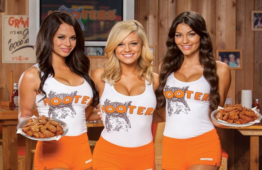 Restaurant, Hottest Waitresses, Topless, Nude Restaurant, Bikini Restaurant, The Hot Spot Coffee Company, Hooters, Twin Peaks, Tilted Kilt, Hot Chicks Wing House, CANZaciti Roadhouse, Bikinis Sports Bar and Grill, Redneck Heaven, Cowgirls Espresso, Firehouse, Travel, Food, International News, jansatta