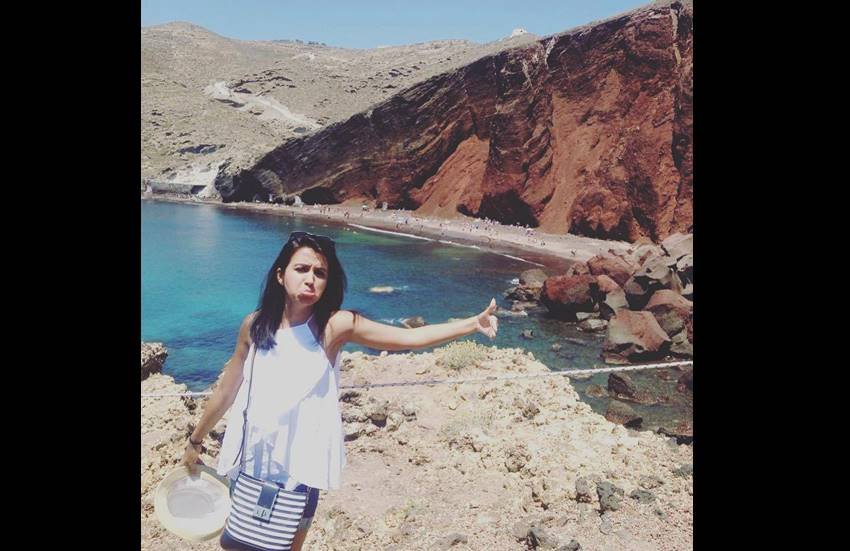 Huma Mobin, Arsalaan Sever Butt, couple, honeymoon, pakistani couple, pakistani wife, honeymoon to Greece, Greece Embassy, visa, trip, honeymoon without husband, honeymoon pictures,