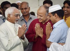 Arvind Kejriwal, Delhi CM, AAP MLA, Kejriwal vs Modi, Narendra Modi, Kejriwal Trolled, Delhi Police, Kejriwal Cartoon, Twitter Trolls, Hindi Trending News, Jansatta