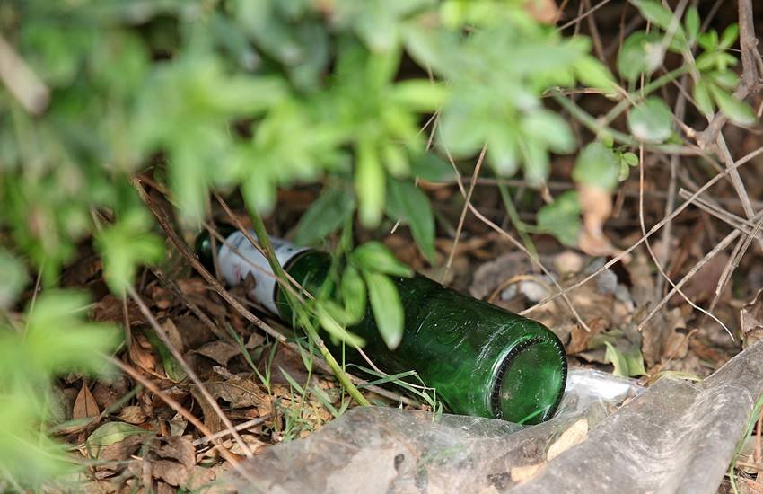 Liquor, Spurious Liquor, Desi Liquor, Side Effects of Country Liquor, Desi Wine, Liquor Tragedy, Uttar Pradesh Liquor, Crime, Akhilesh Yadav, India News, Jansatta